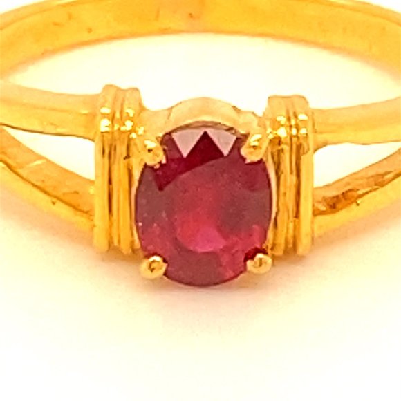 Mozambique Ruby .85ct Solid 18K Yellow Gold Ring - Picture 6 of 6